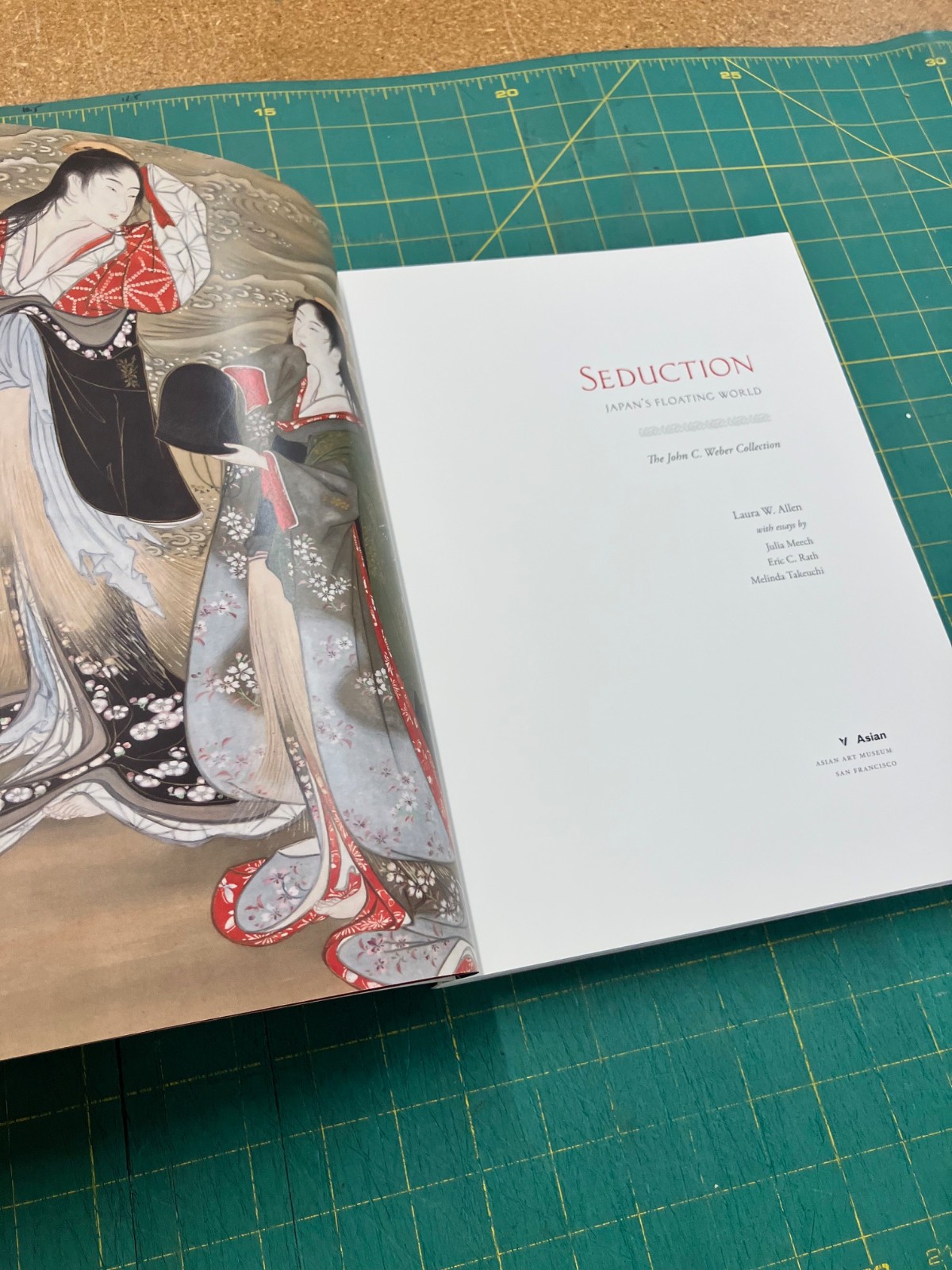 SEDUCTION: JAPAN’S FLOATING WORLD – Asian Art Museum – 2015 SC/Like New