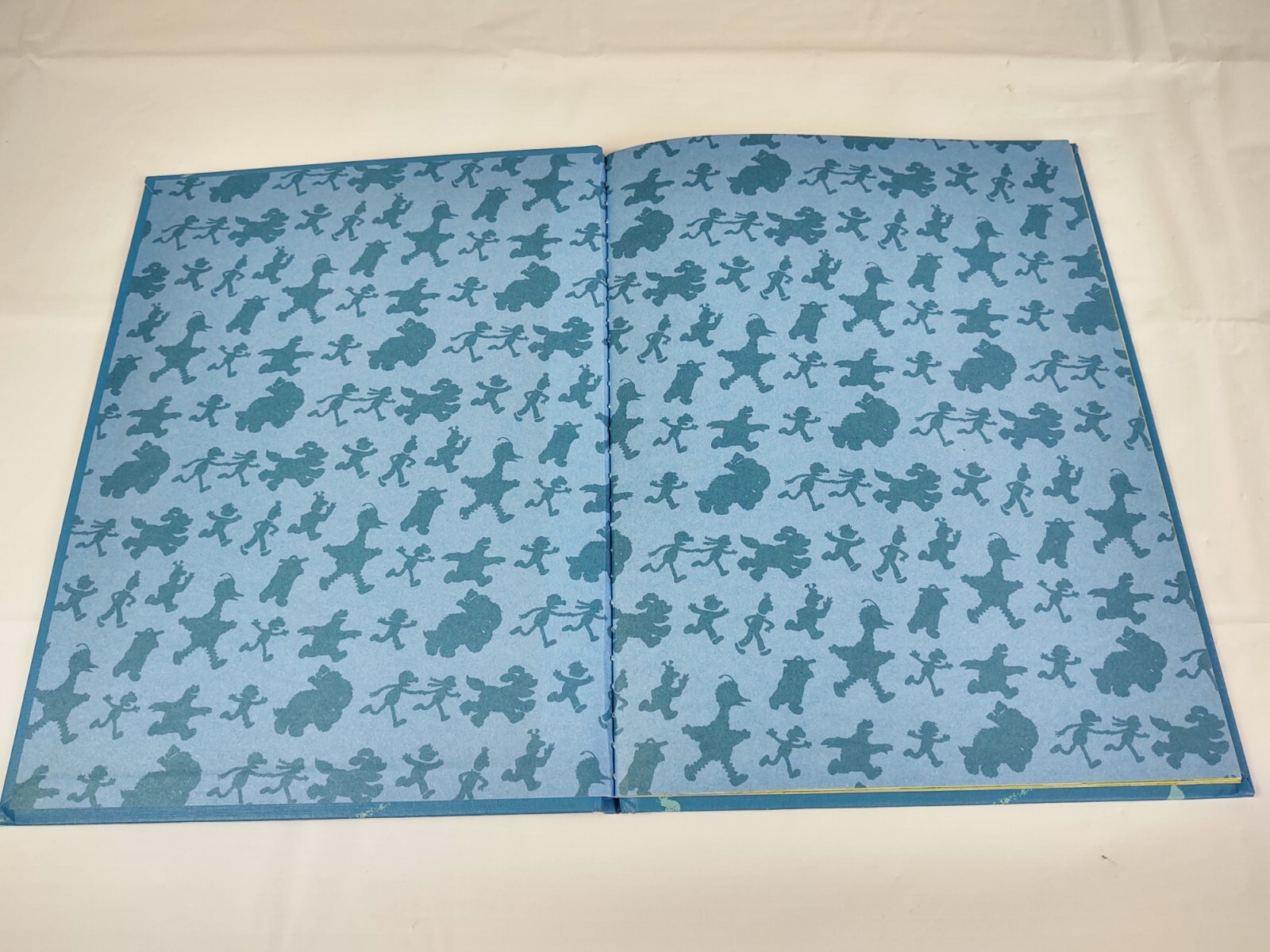 Vintage 1993 There’s No Place Like Home Book Sesame Street Book Club Golden CTW