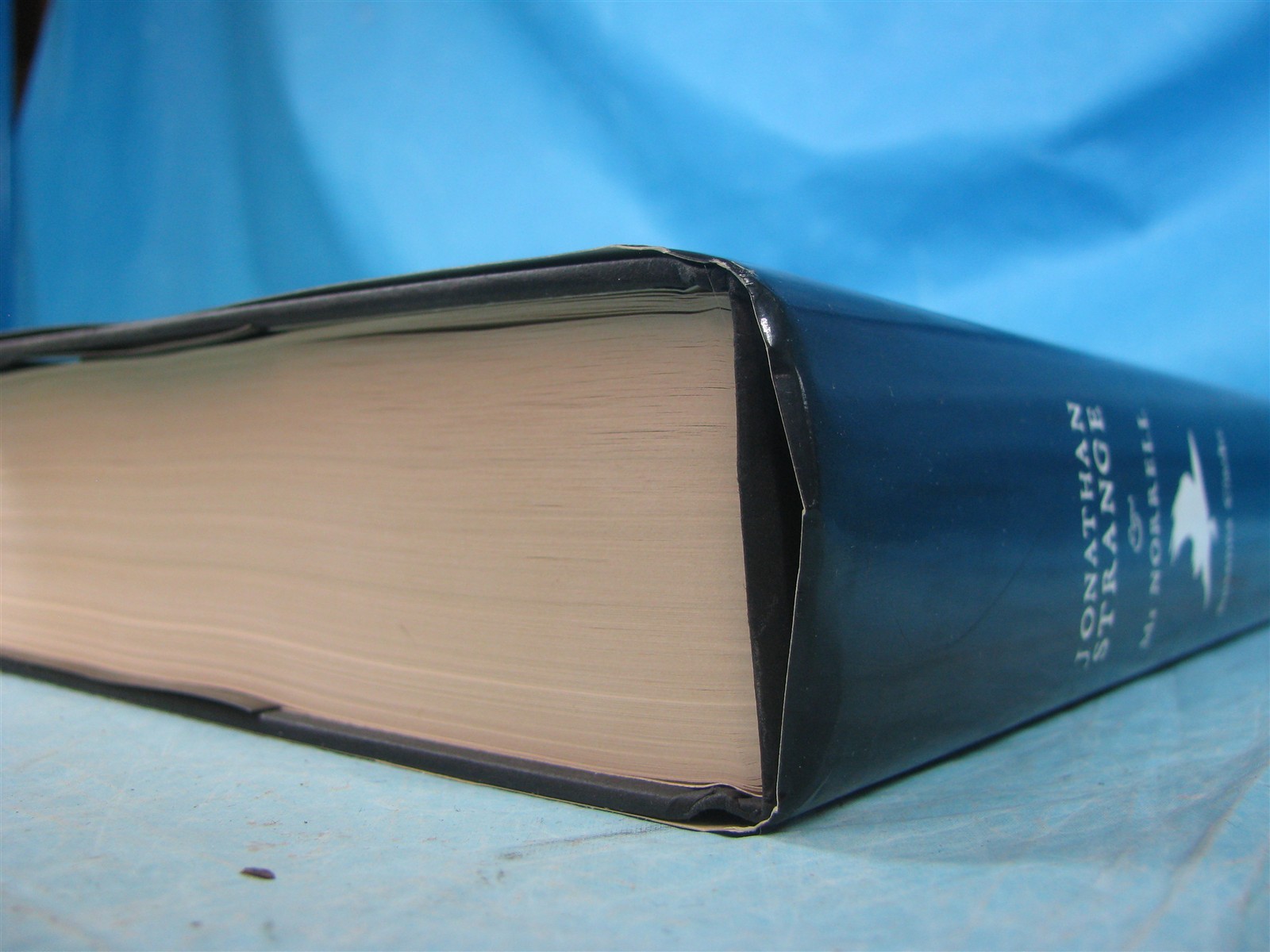 JONATHAN STRANGE & MR. NORRELL SUSANNA CLARKE HARDCOVER BOOK (2004) 1ST EDITION