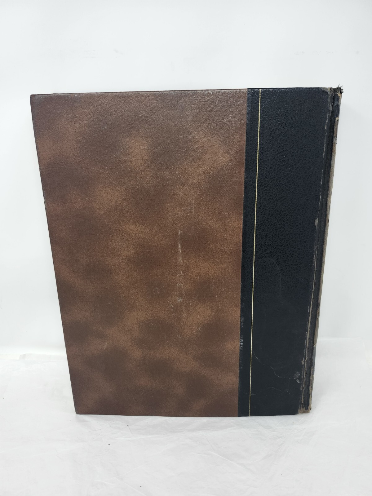 The World Book Atlas 1971 Hard Cover Maps Populations Moon Photos 392 Pages