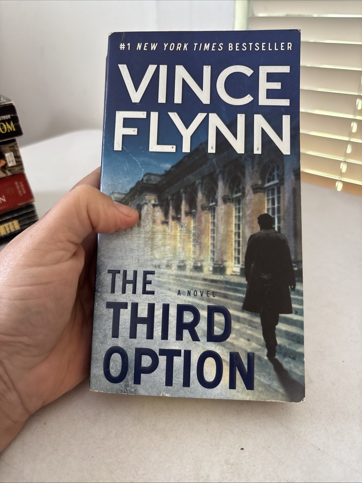 Lot of 10 – Mystery and Thrillers – Mixed Authors – FREE SHIPPING