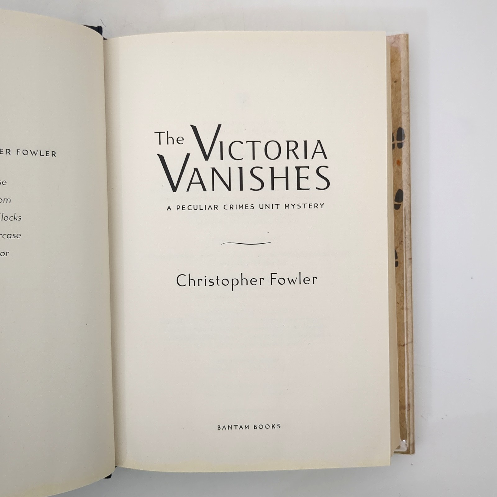 The Victoria Vanishes Peculiar Crimes Hardcover Book Christopher Fowler 2008