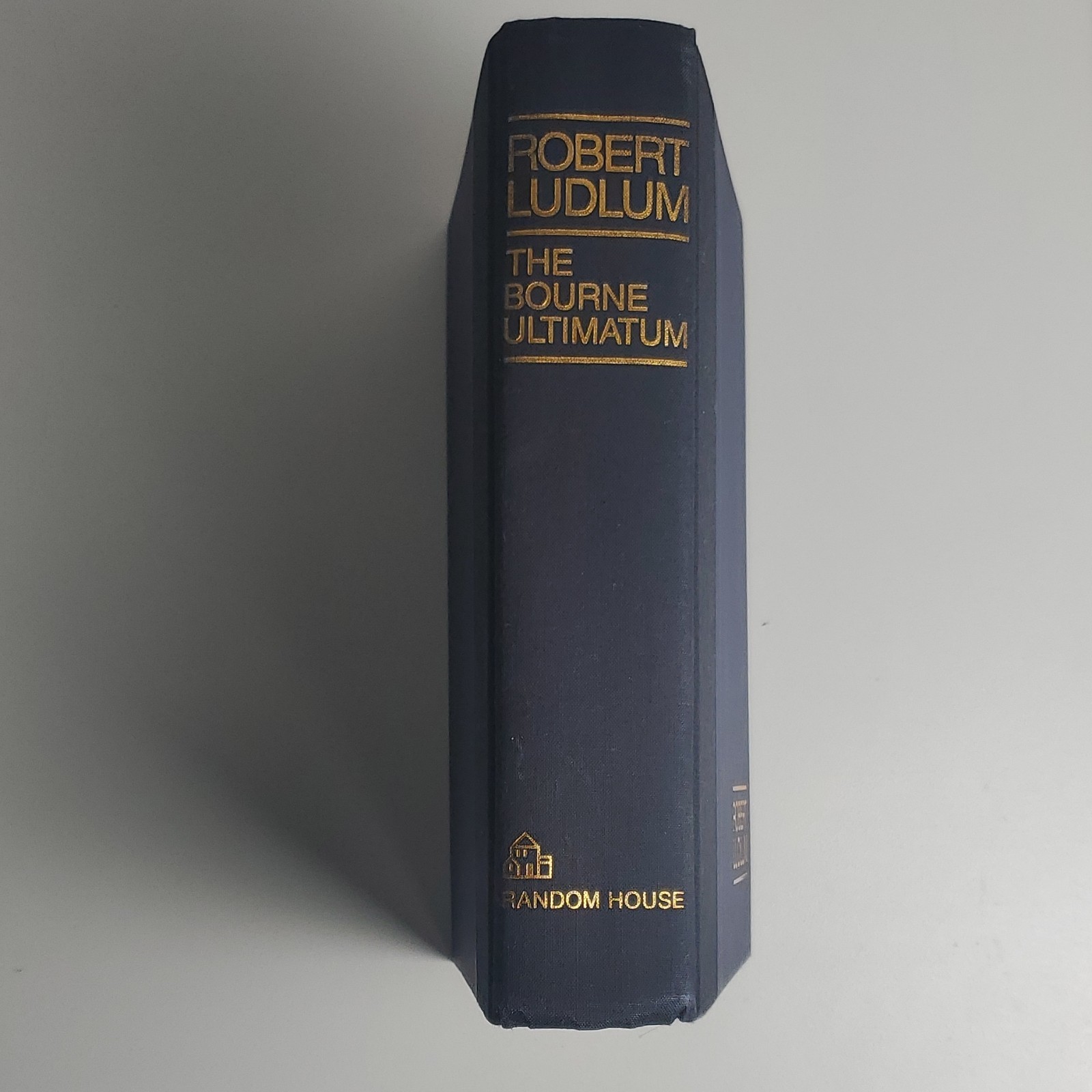 The Bourne Ultimatum Robert Ludlum Hardcover 1990 Random House Thriller