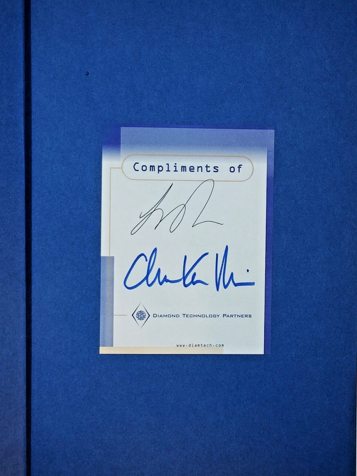 Unleashing the Killer App: Digital Strategies by Larry Dowes & Chunka M – Signed