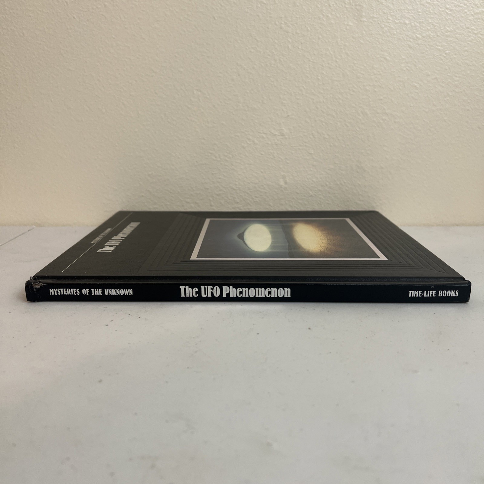 The UFO Phenomenon Hardcover Time-Life Books Editors