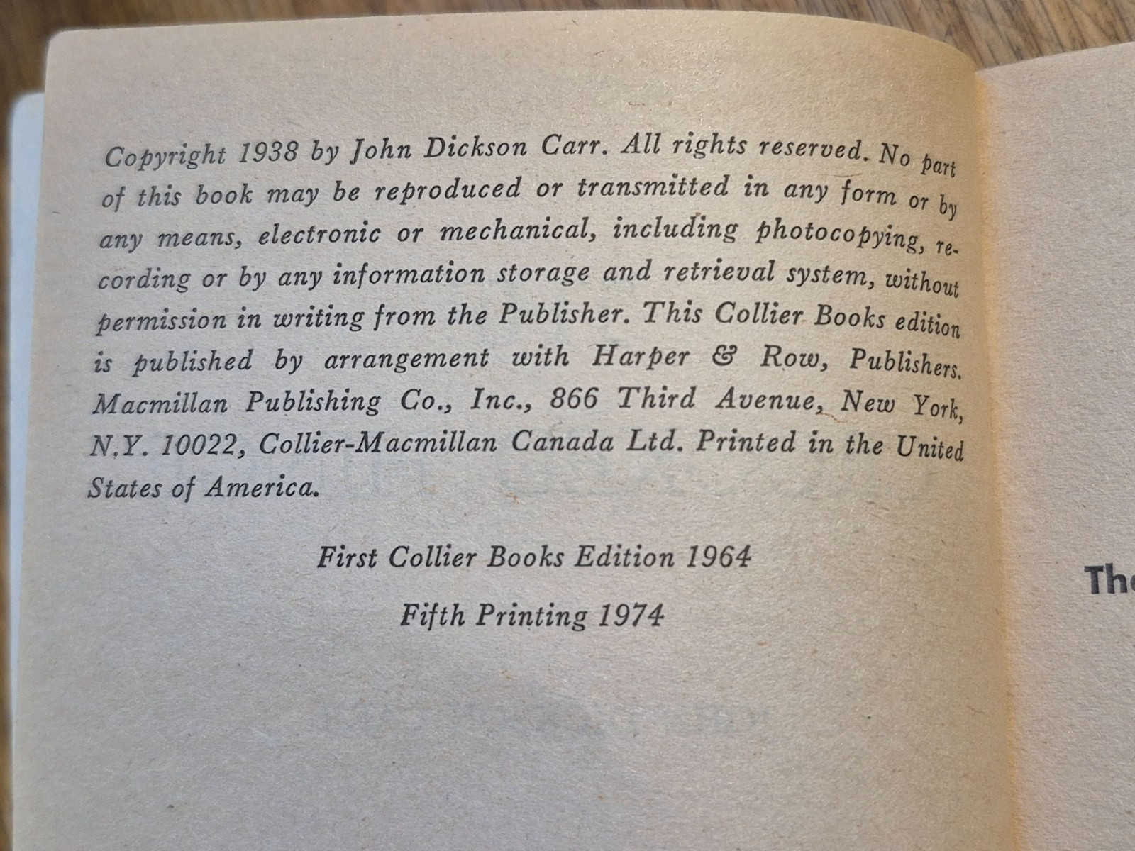 The Crooked Hinge: Carr, John Dickson. Collier Books 5th Printing 1974