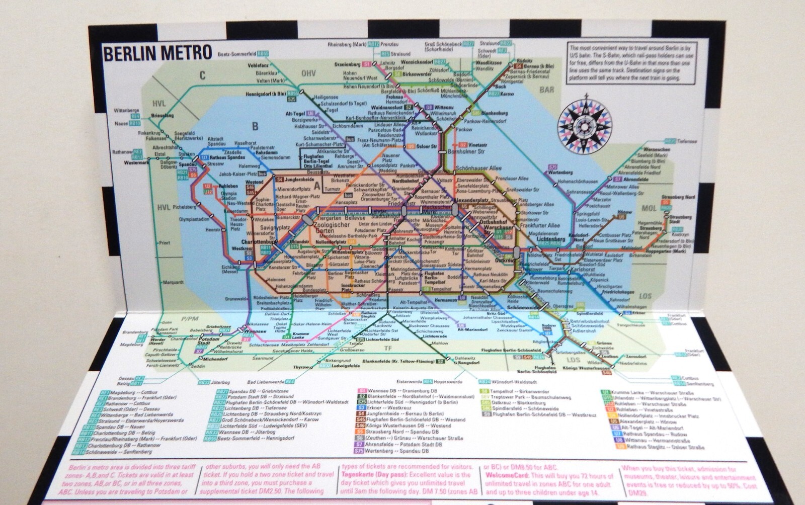 Streetwise Berlin Map – Laminated City Center Street Map