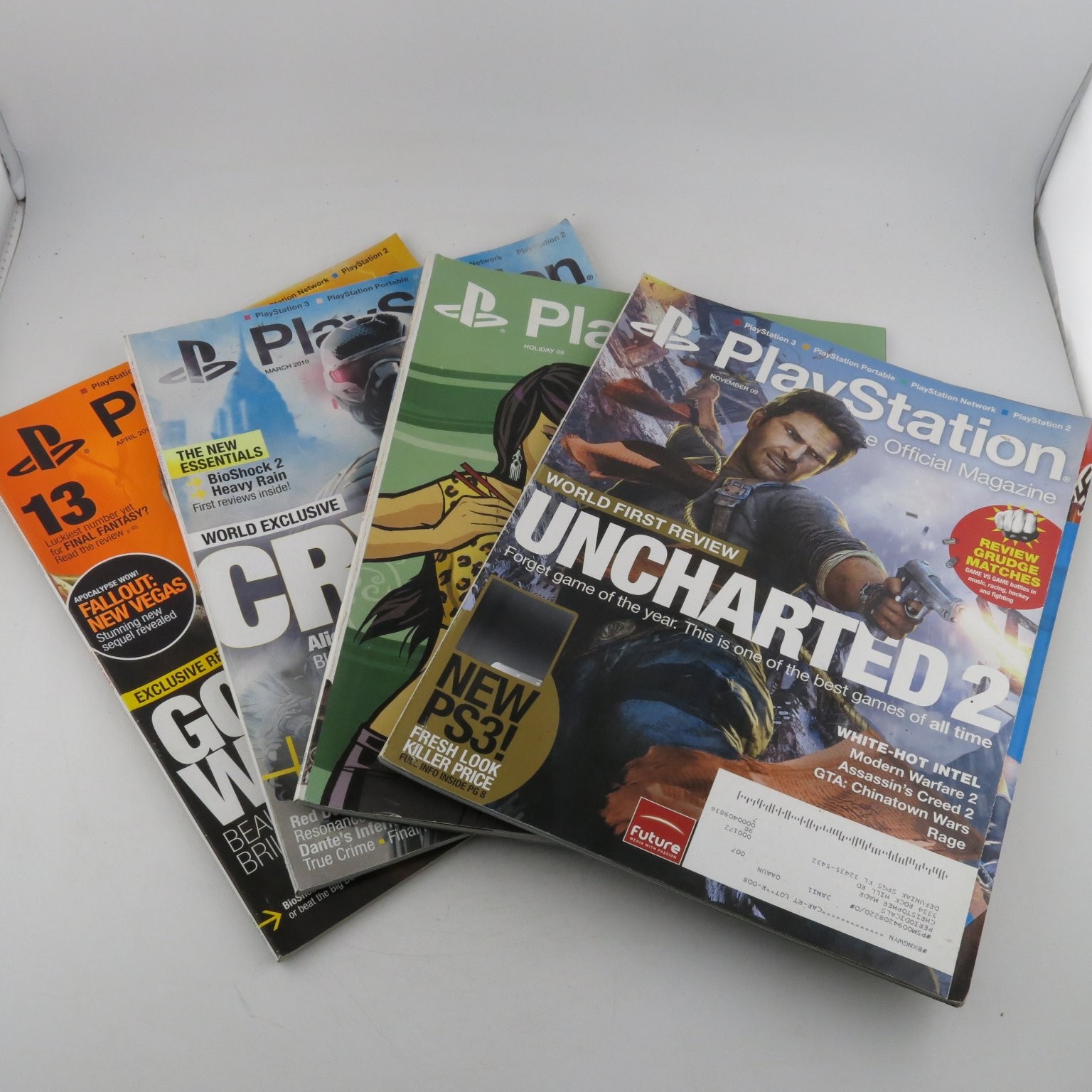 PlayStation Official Magazine Lot 5 Issues Uncharted 2 Crysis God of War III