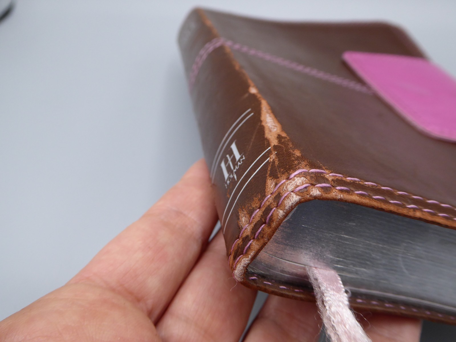 NKJV Ultrathin Reference Bible, Brown/Pink LeatherTouch with Magnetic Flap