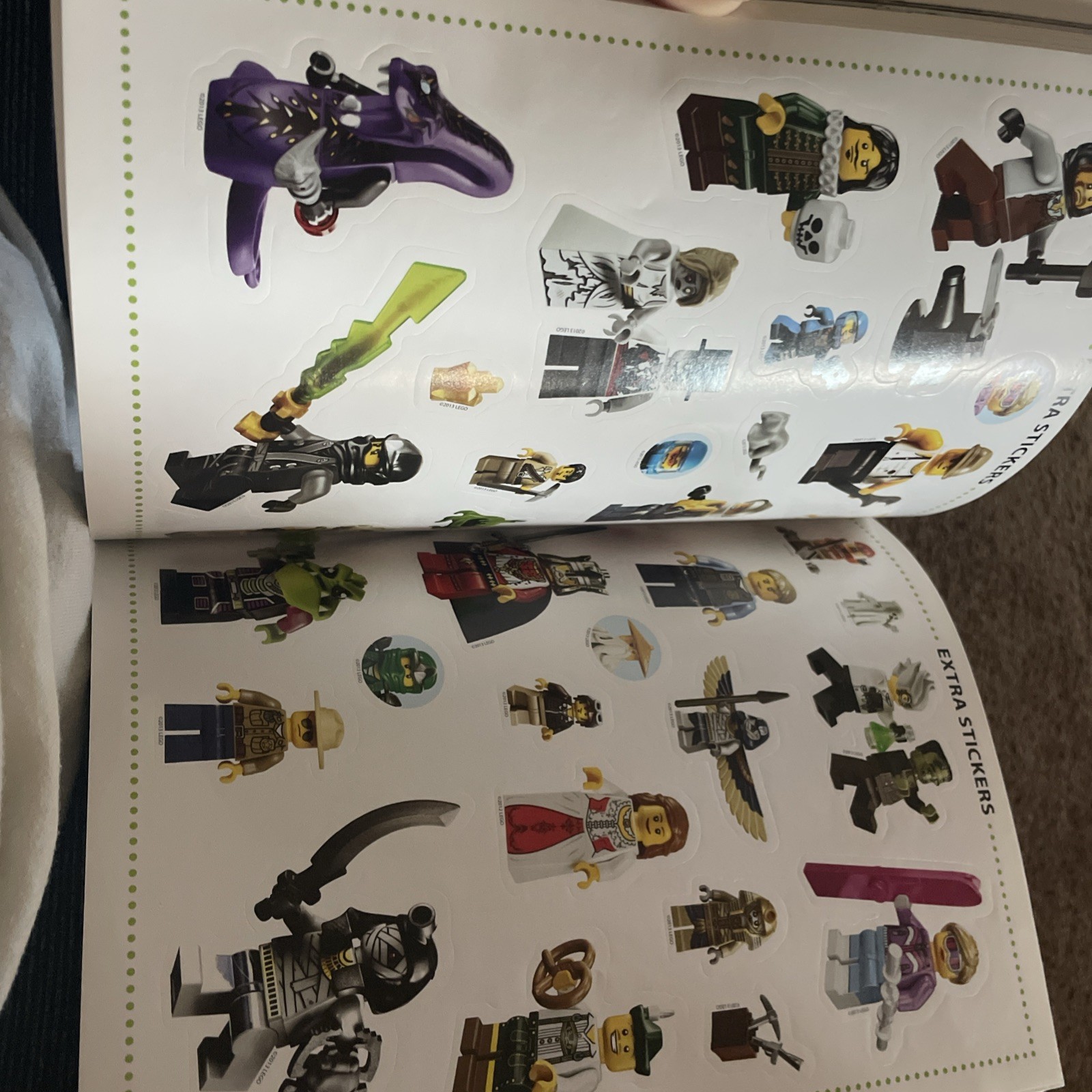 Ultimate Sticker Collection: Amazing LEGO® Minifigure: More Than 1,000 Reusable