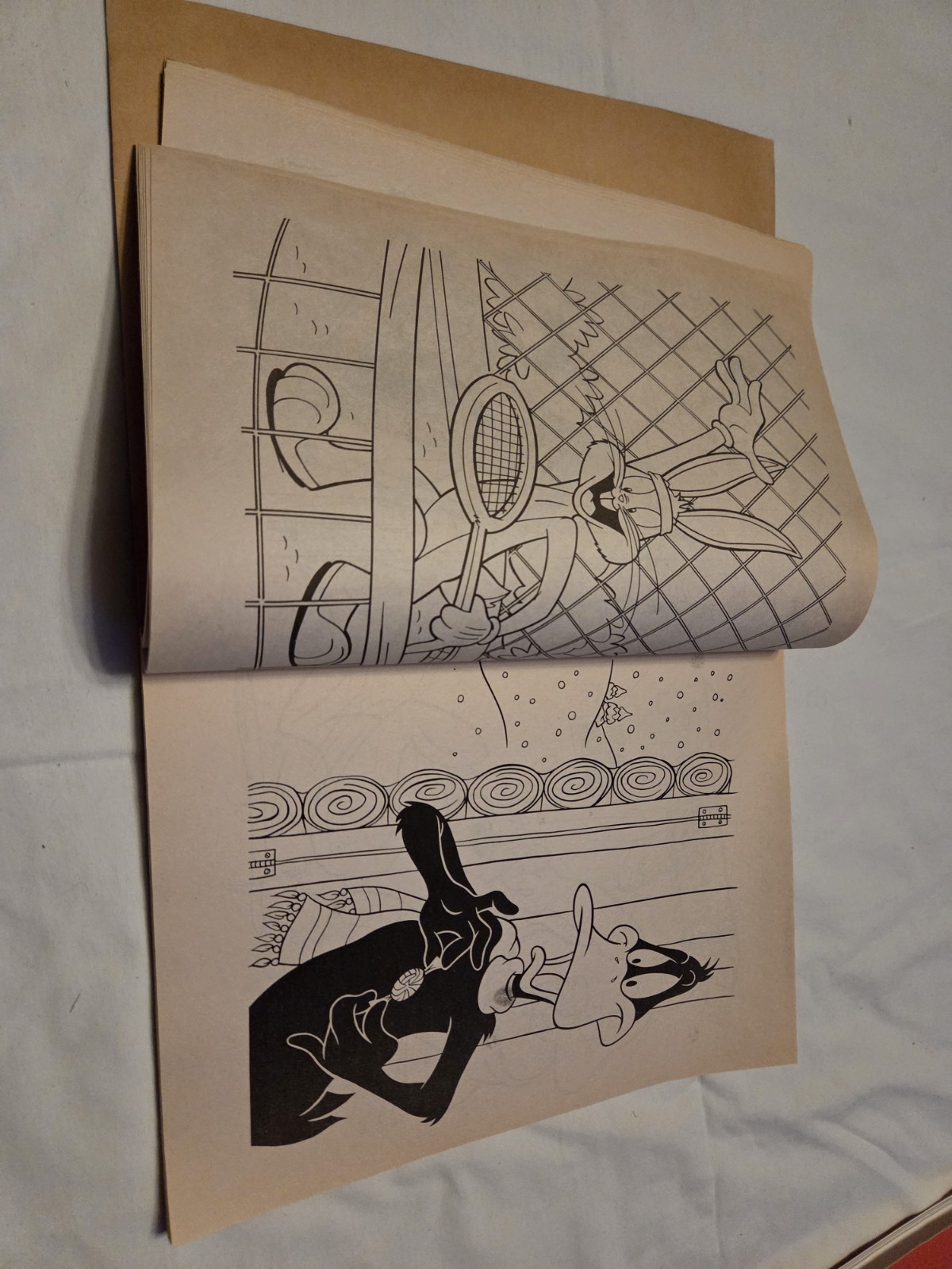 1996 Landoll’s LOONEY TUNES Jumbo Coloring & Activity Book, NOS Never Used