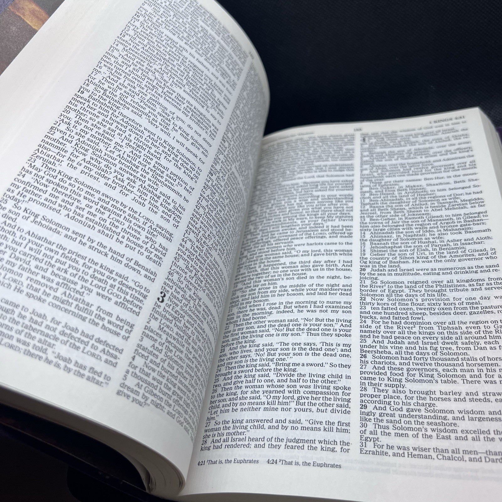 1982 Nelson Holy Bible New King James Version NKJV Black Leather Red Letter