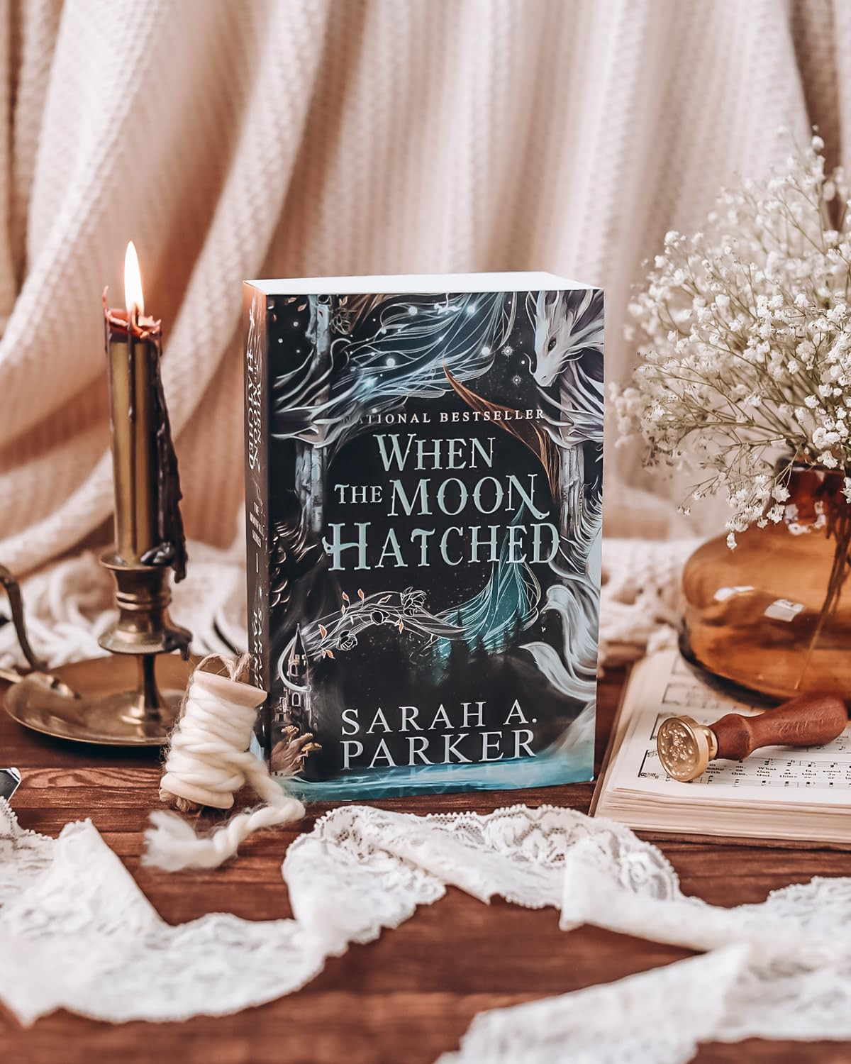 When the Moon Hatched: A Fast-Paced Romantasy with Undeniable Chemistry in a Stu
