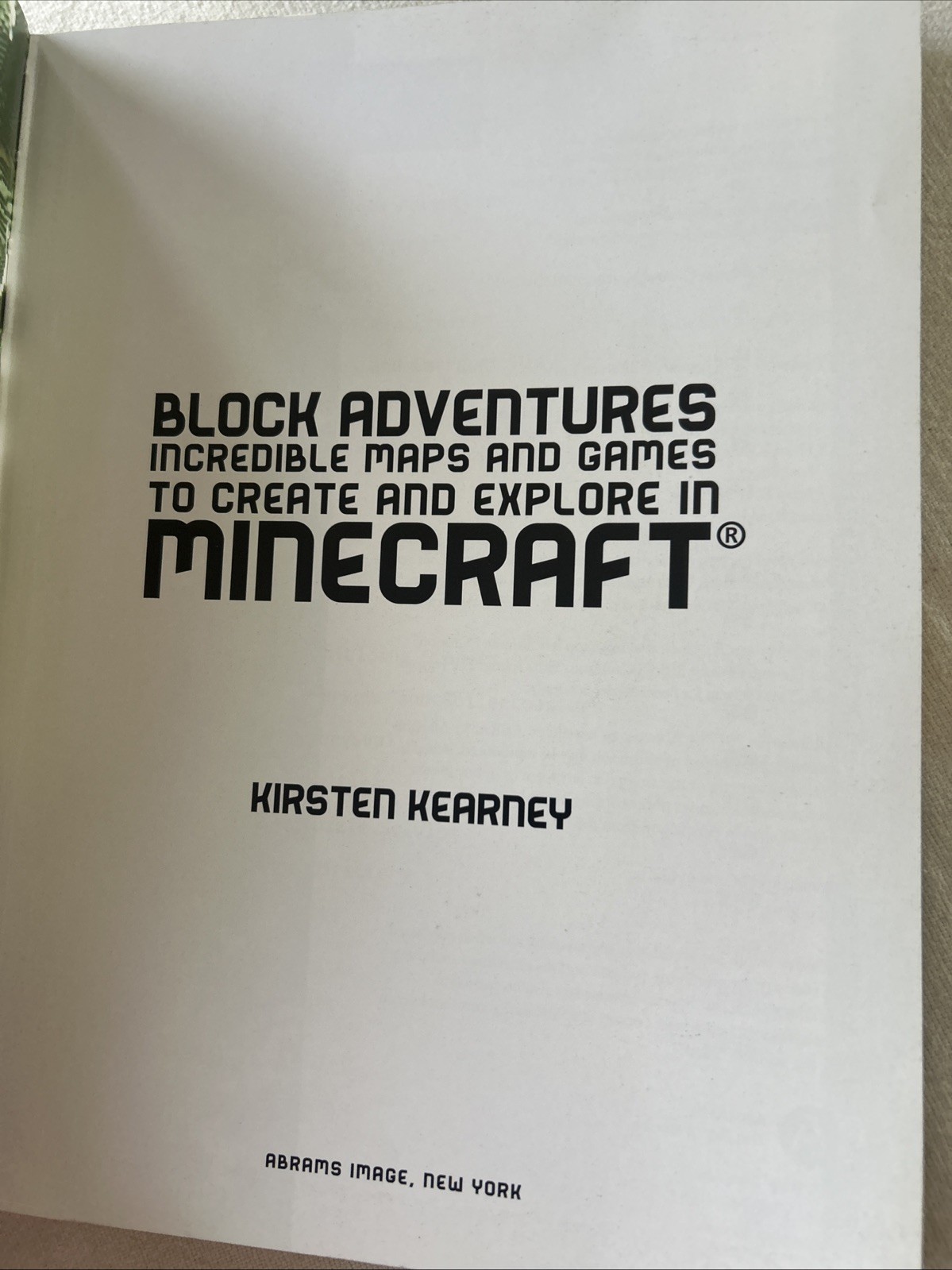 Block Adventures : Incredible Maps in Minecraft Kirsten Kearney – paperback Br6