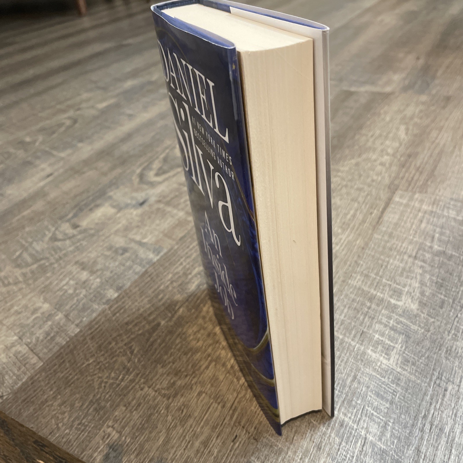 SIGNED First Edition – Inside Job : A Novel by Daniel Silva (2025, Hardcover/DJ)