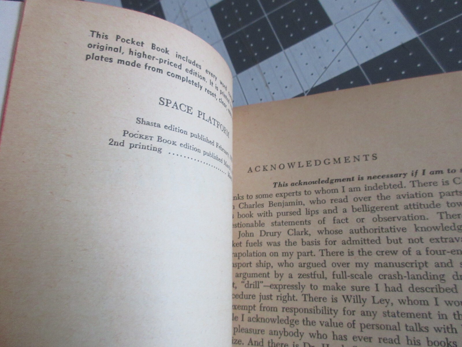 Space Platform By Murray Leinster Paperback Pocket Books #920 Vintage Sci-Fi