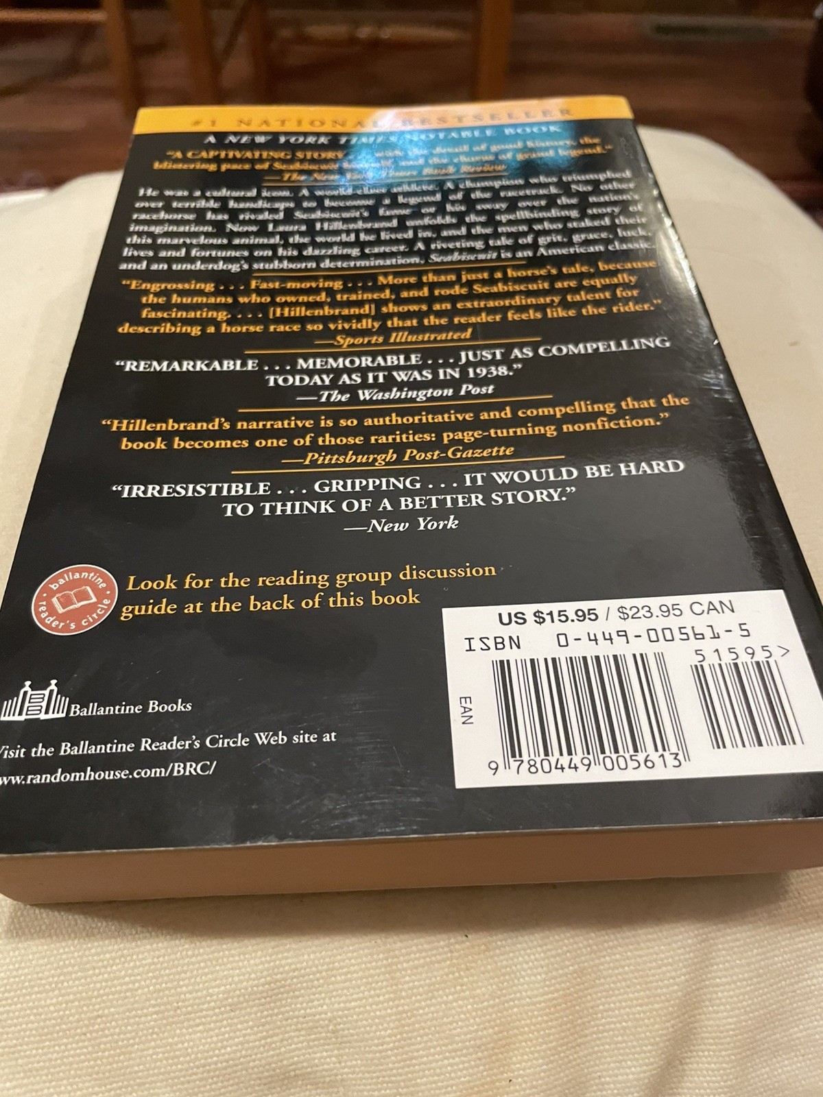 Seabiscuit : An American Legend by Laura Hillenbrand (2001, Paperback