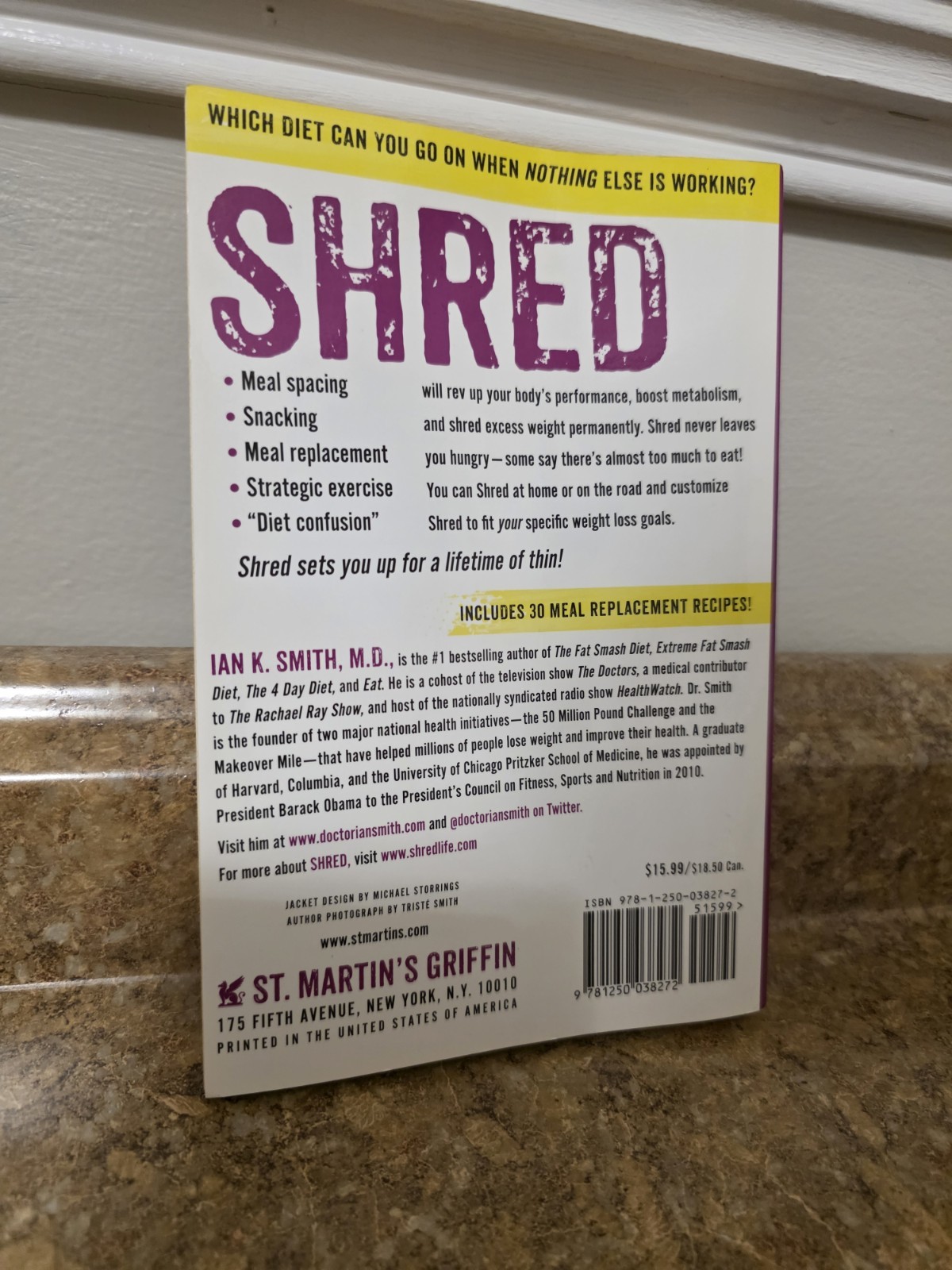 The SHRED Revolutionary Diet Ian K. Smith, MD 268 pages soft cover book