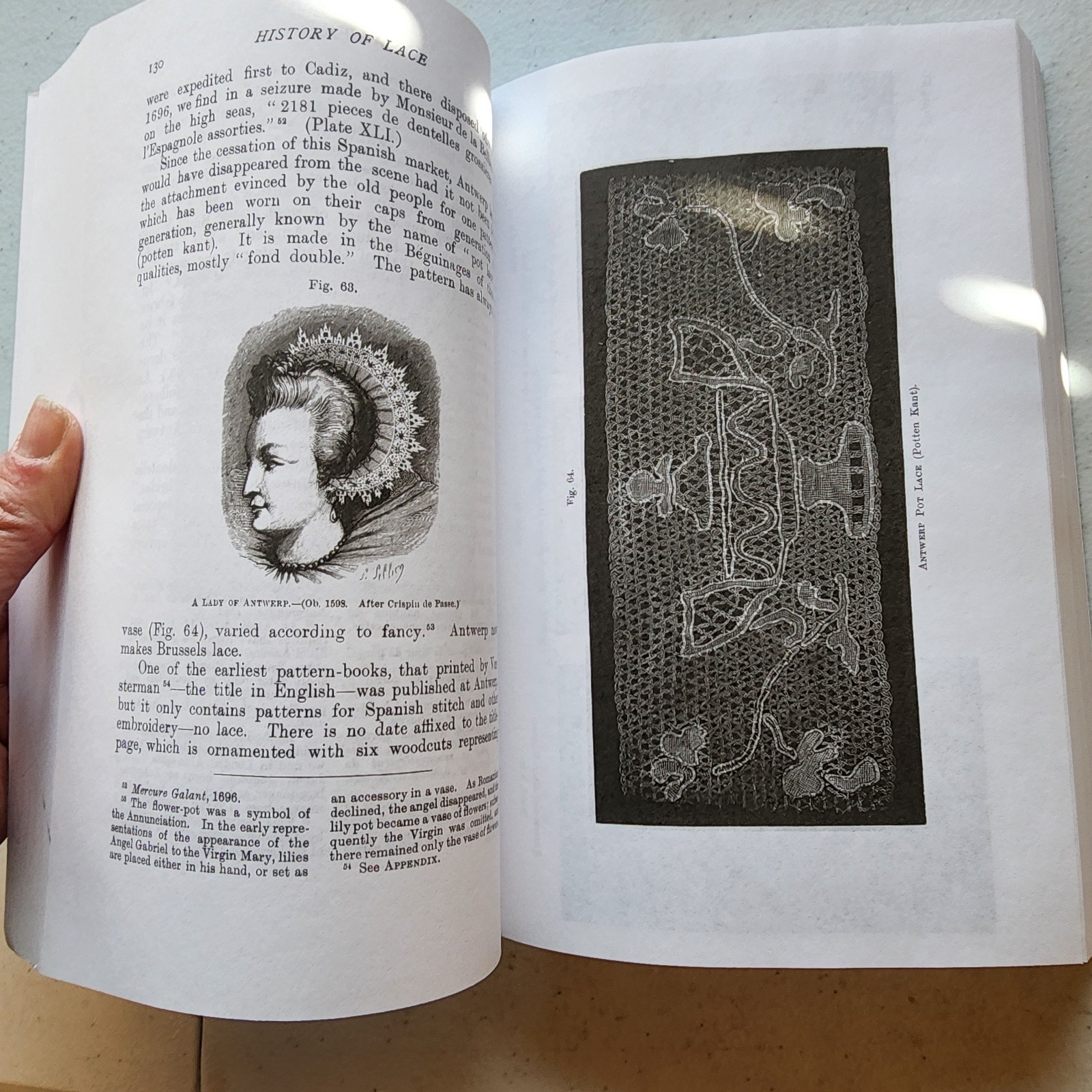 History of Lace Paperback Bury Palliser