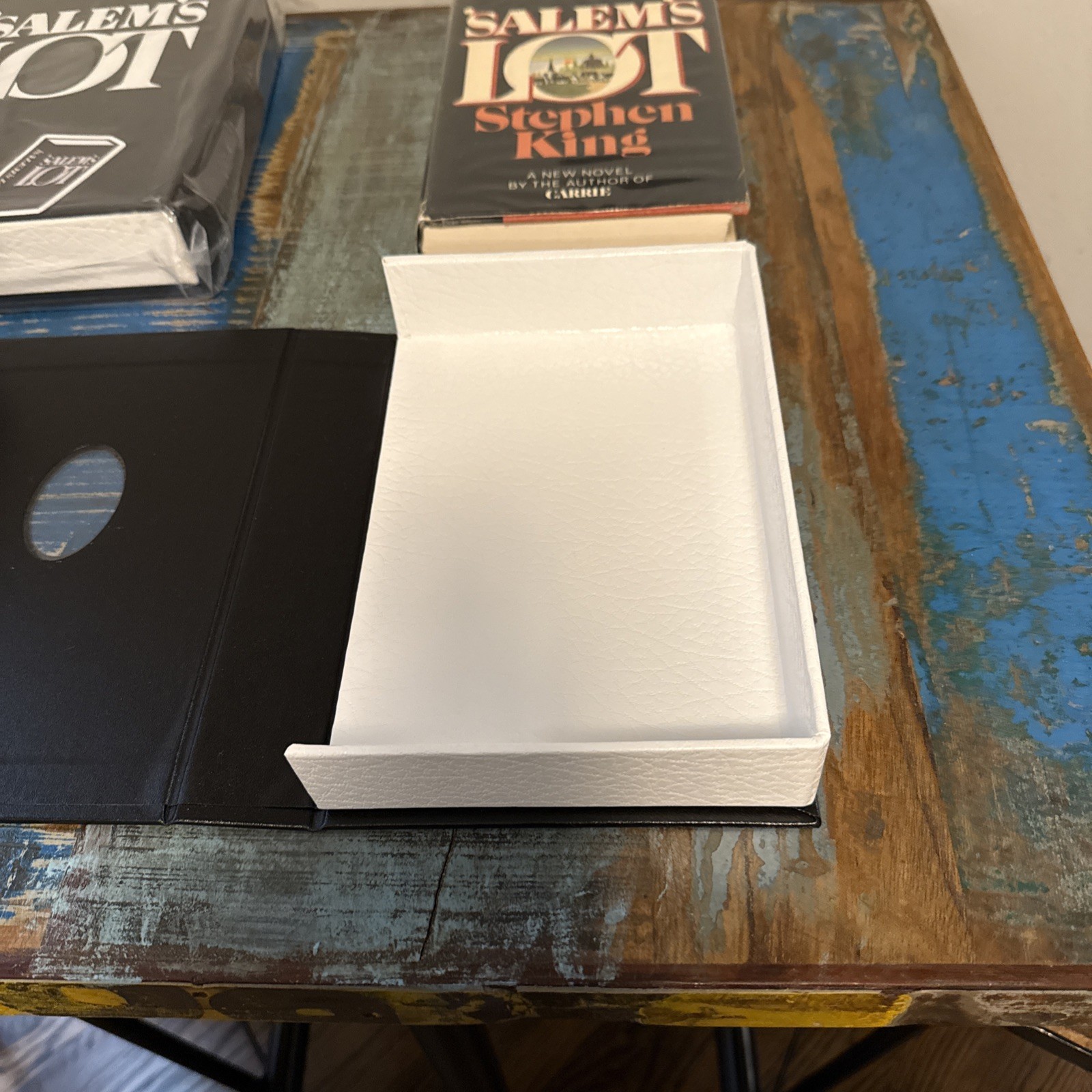 Stephen King’s Salem’s Lot High Quality Traycase Book Is NOT included