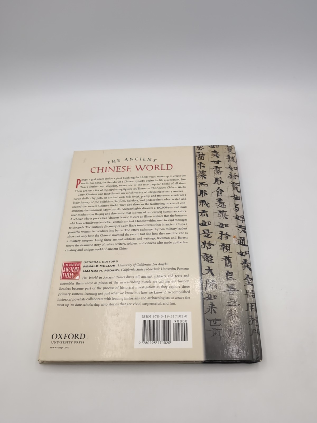 Ancient Chinese World by Tracy Barrett and Terry Kleeman