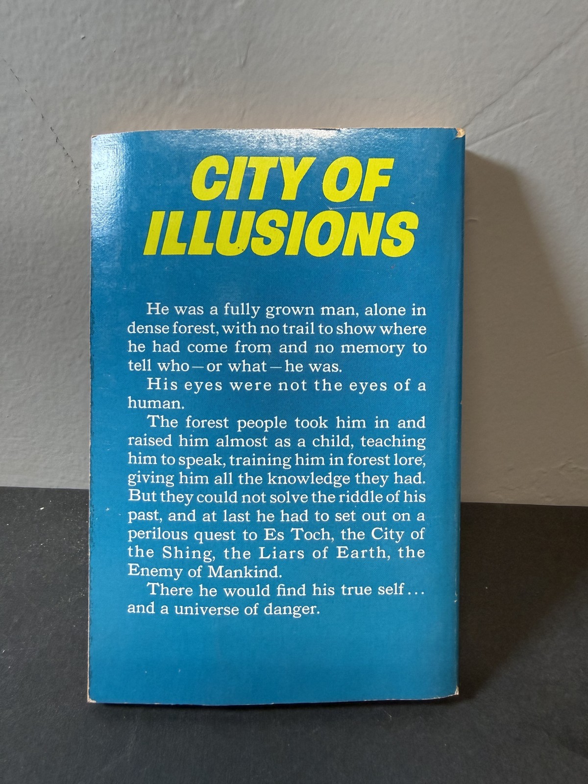 City of Illusions Ursula K. Le Guin Ace Books 1967 Vintage Sci-Fi Paperback