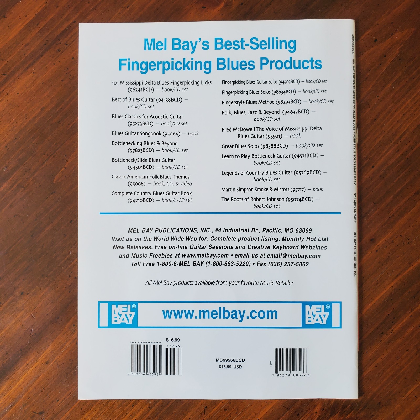 Mississippi Delta Blues Fingerstyle Solos Made Easy by Larry McCabe w/ CD, VG!