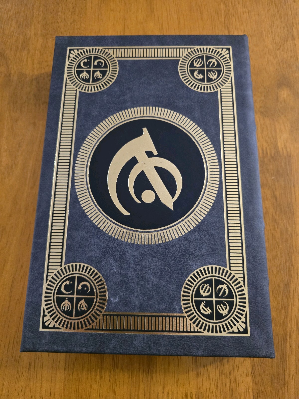 1ST EDITION The Alloy of Law Mistborn 10th Anniversary Leatherbound, Sanderson