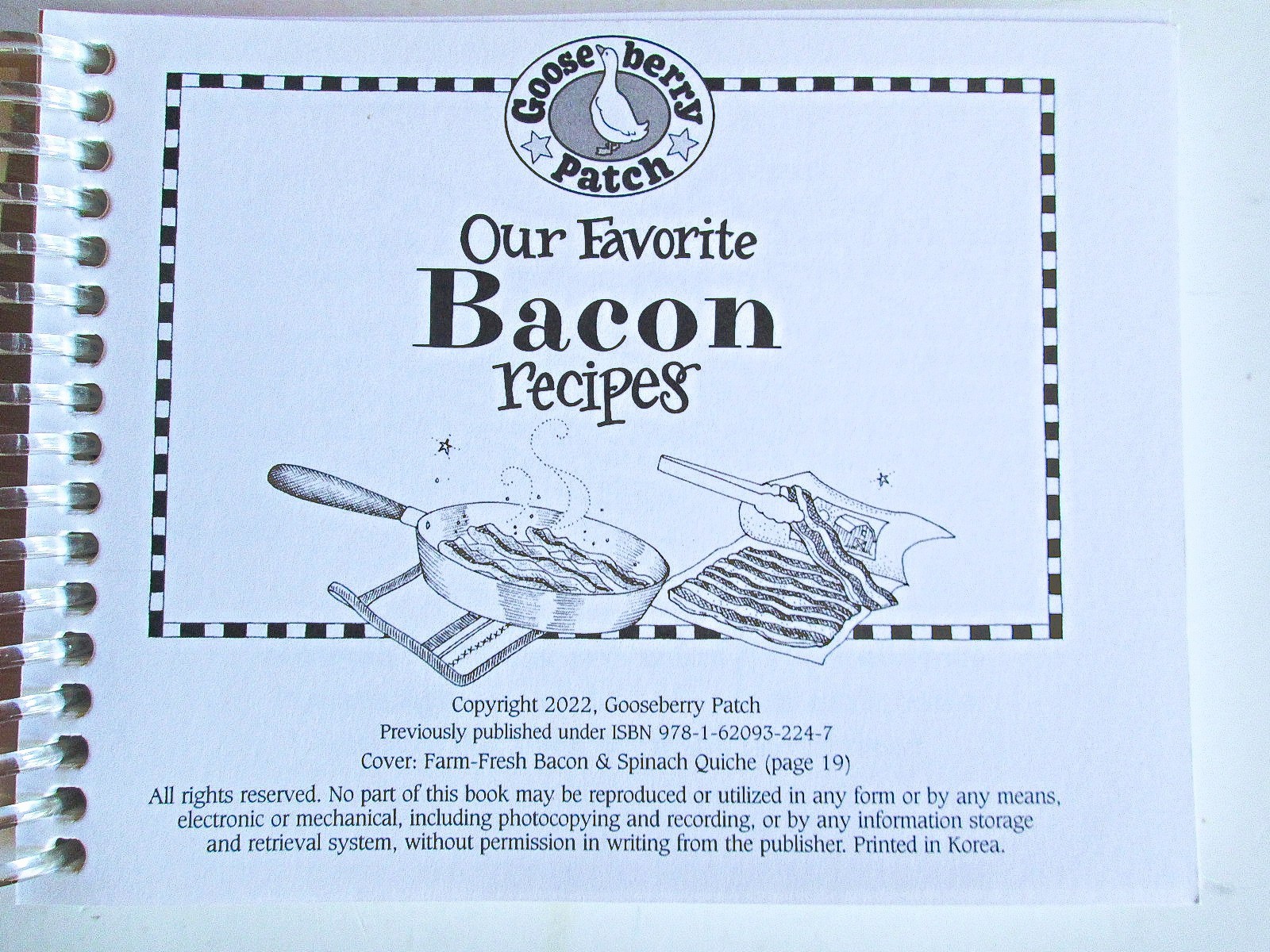 Lot 3 Gooseberry Patch Cookbooks: Harvest Homestyle, Blue Plate, Favorite Bacon