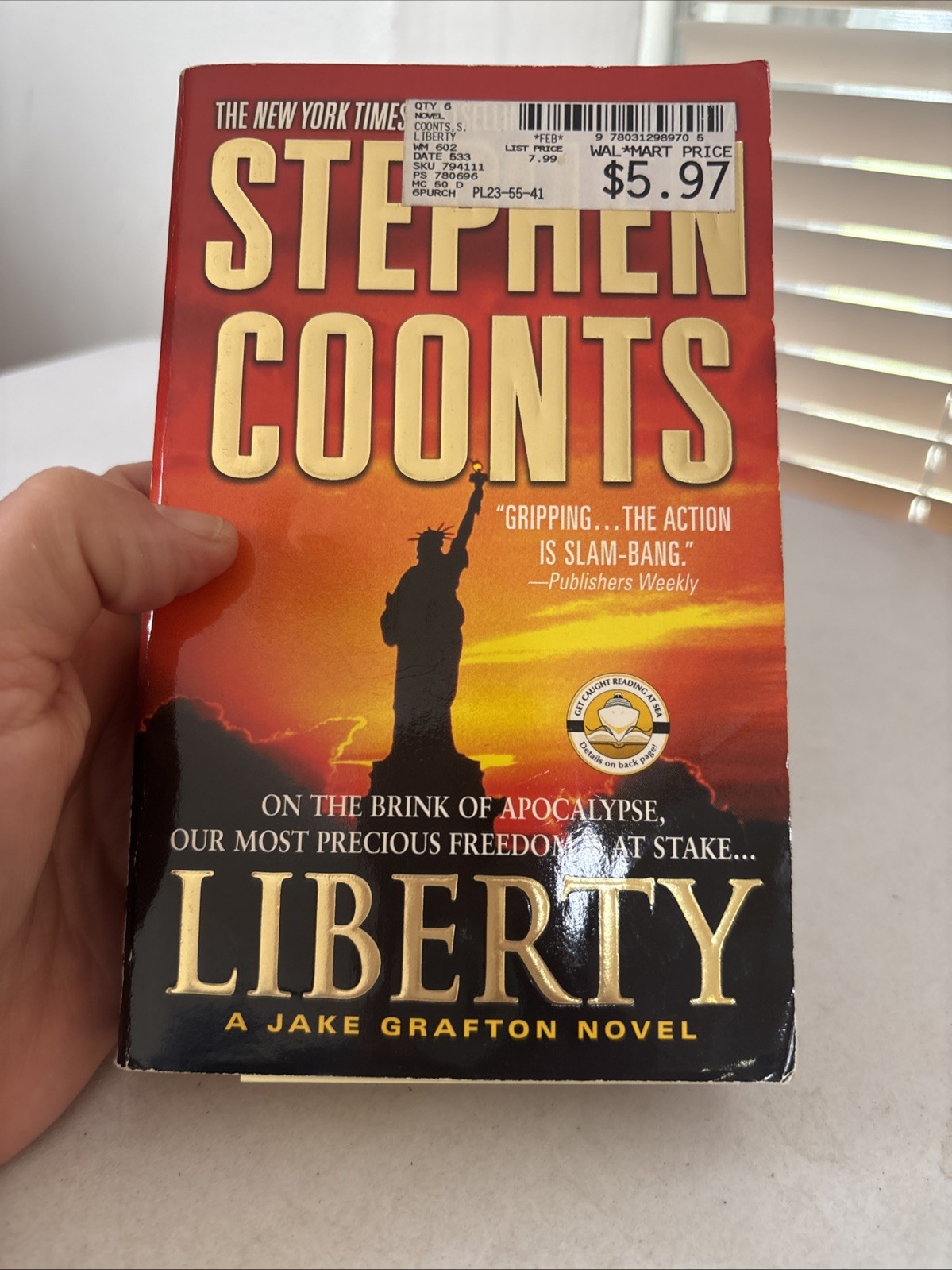 Lot of 10 – Mystery and Thrillers – Mixed Authors – FREE SHIPPING