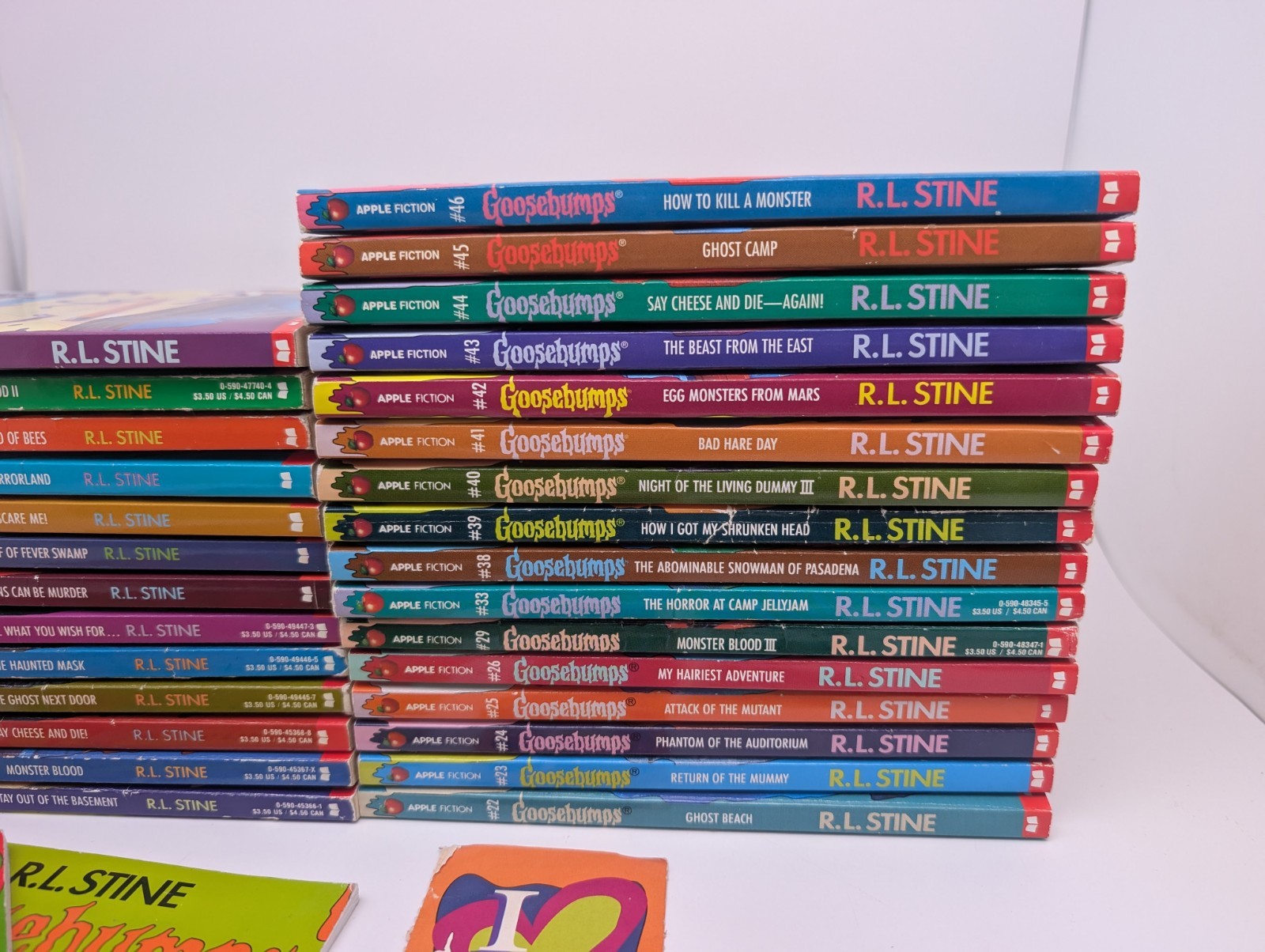 LOT OF 30: Vintage 90s RL Stine GOOSEBUMPS Books VG/EX All Different + Extras