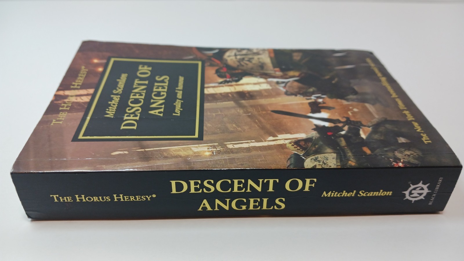 Warhammer 40K Horus Heresy Book 6 Descent of Angels MMPB 2019 Reprint