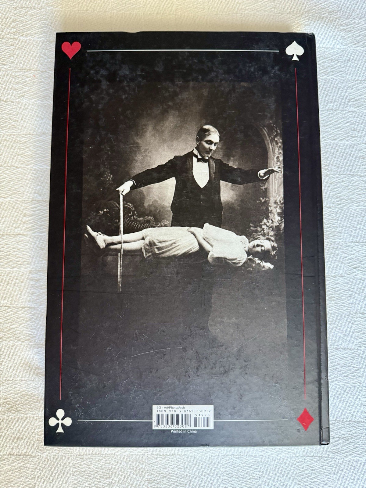 Noel Daniel Taschen Hardcover Book 2015 Magic: 1400s – 1950s 🪄