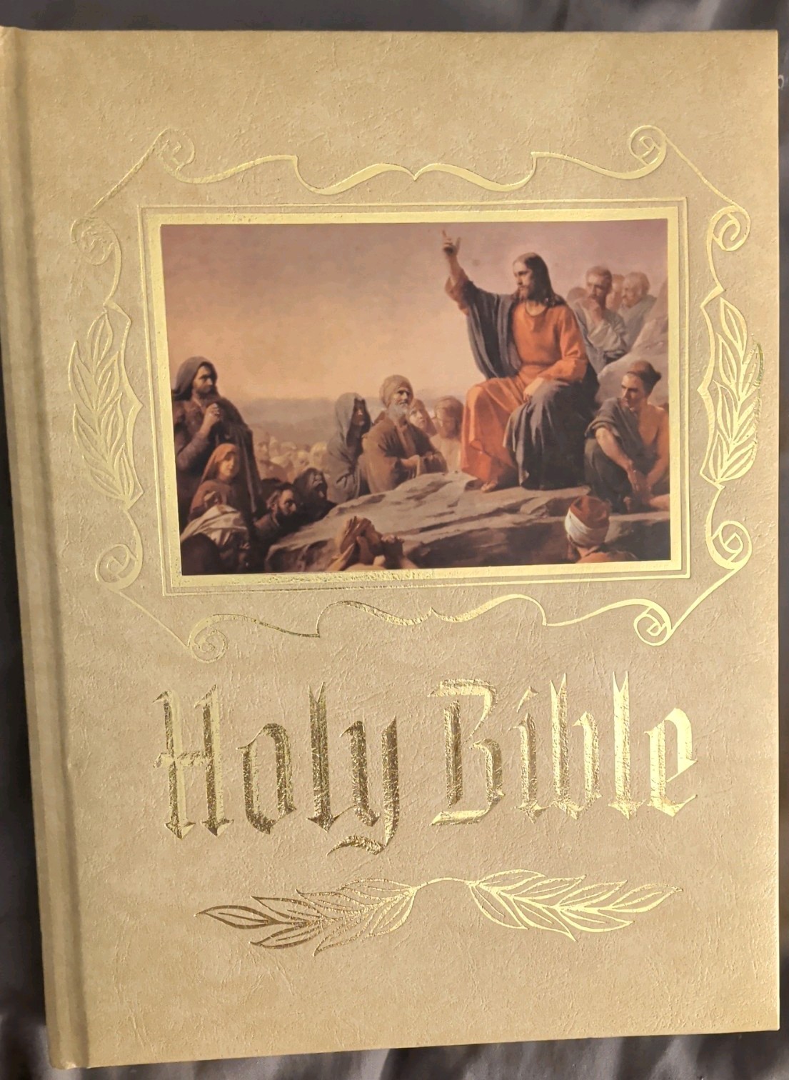1988 HOLY BIBLE HEIRLOOM FAMILY BIBLE KING JAMES VERSION, RED LETTER EDITION