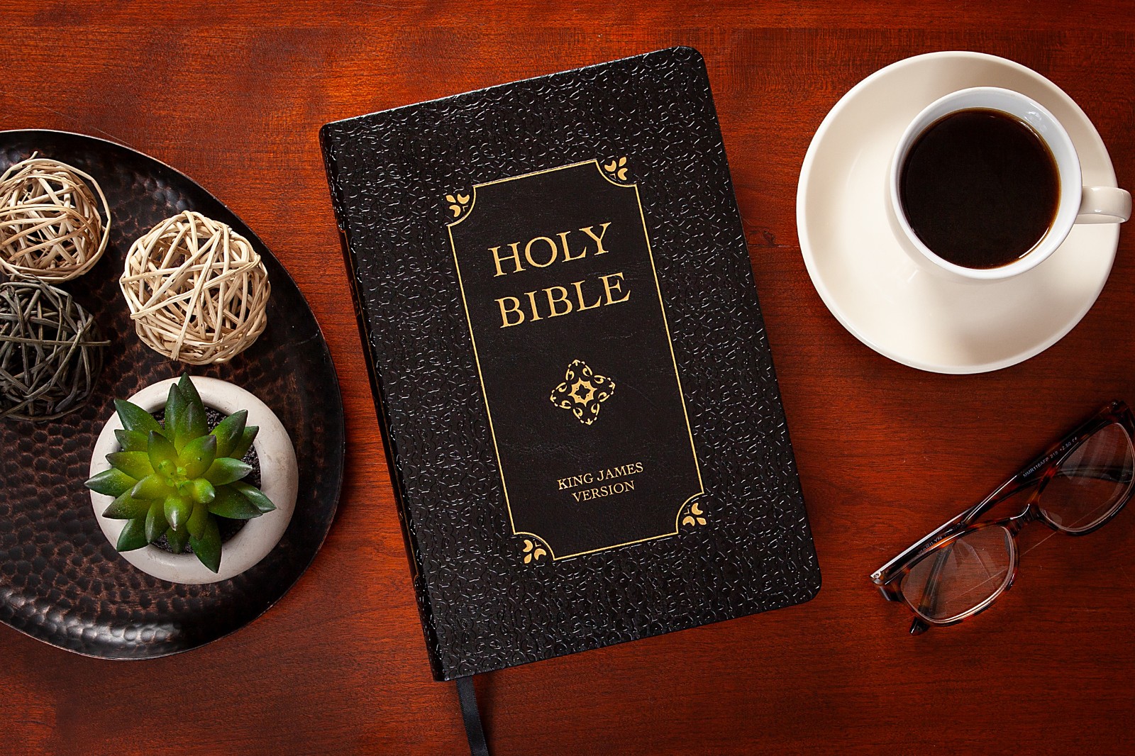 KJV Holy Bible: Obsidian Black Giant Print Indexed BRAND NEW in SHRINK WRAP!!!!