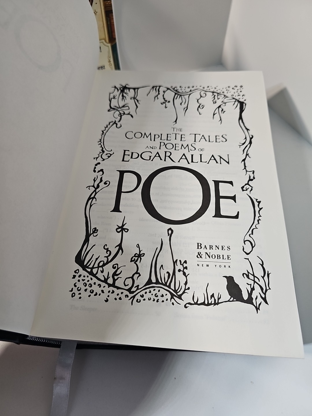 The Complete Tales and Poems of Edgar Allan Poe by Edgar Allan Poe Hardcover