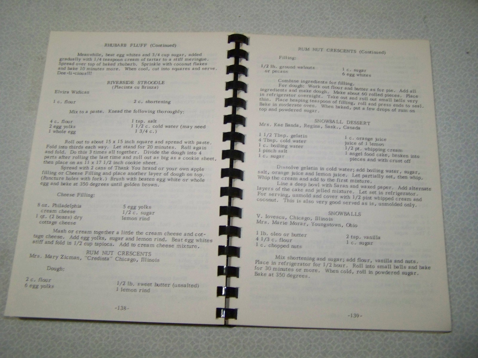 ARFORA Association of Romanian Orthodox Ladies Cookbook 1976