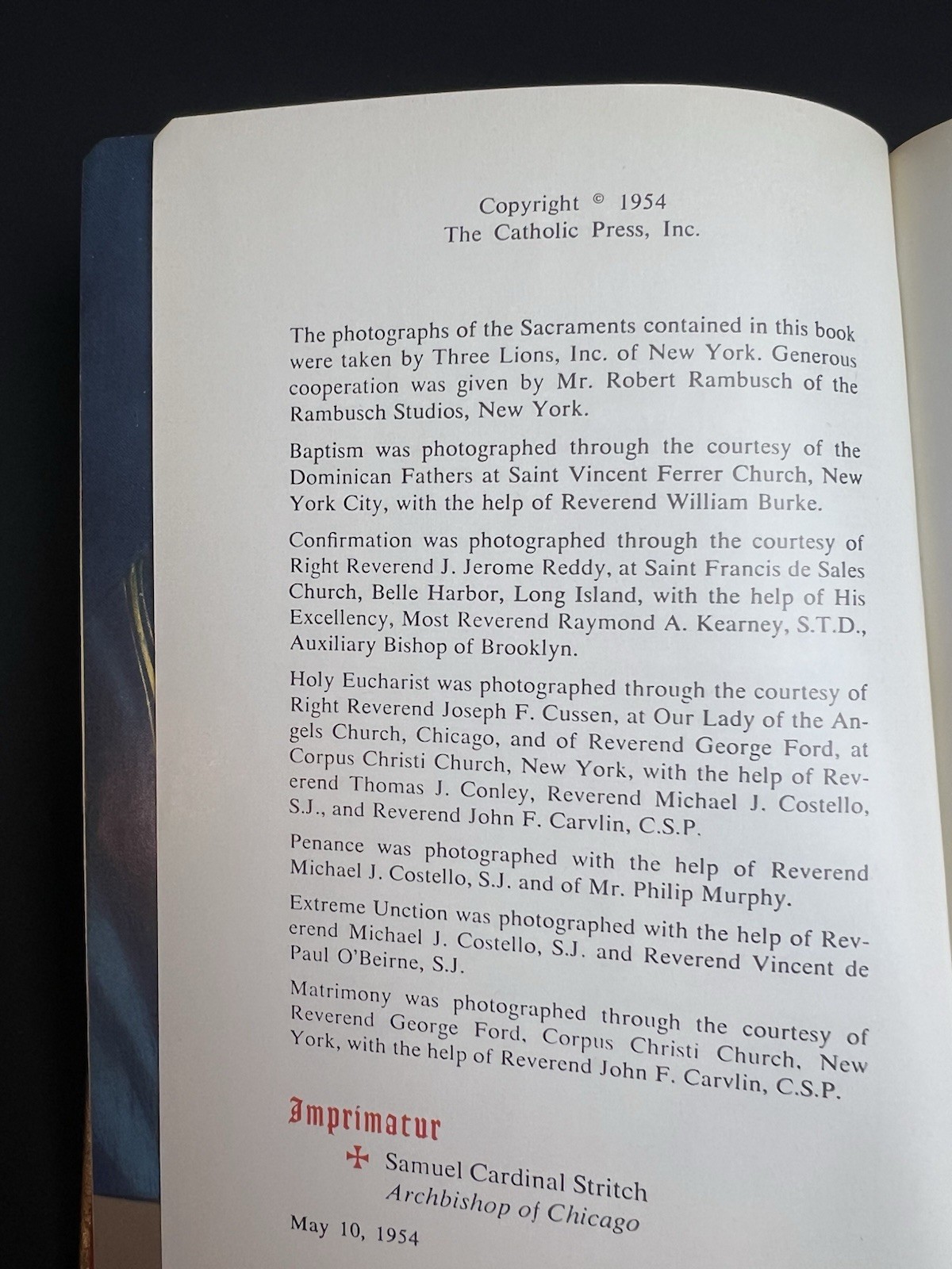 THE CATHOLIC MISSAL The Catholic Press 1959 HC Gold Gilded