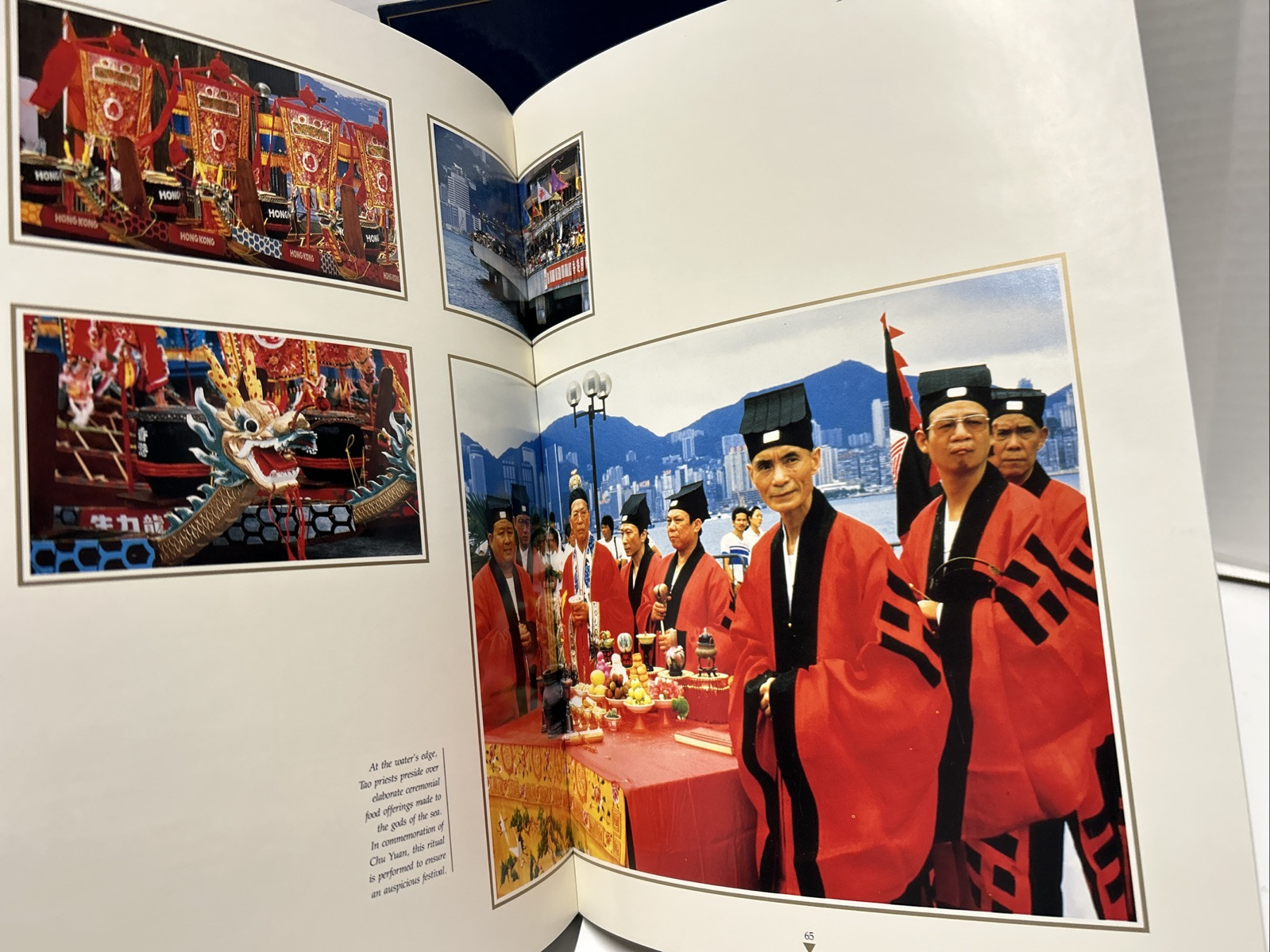 Hong Kong from The Regent 5 star luxury hotel ( Vintage Book 1990 ) VGC