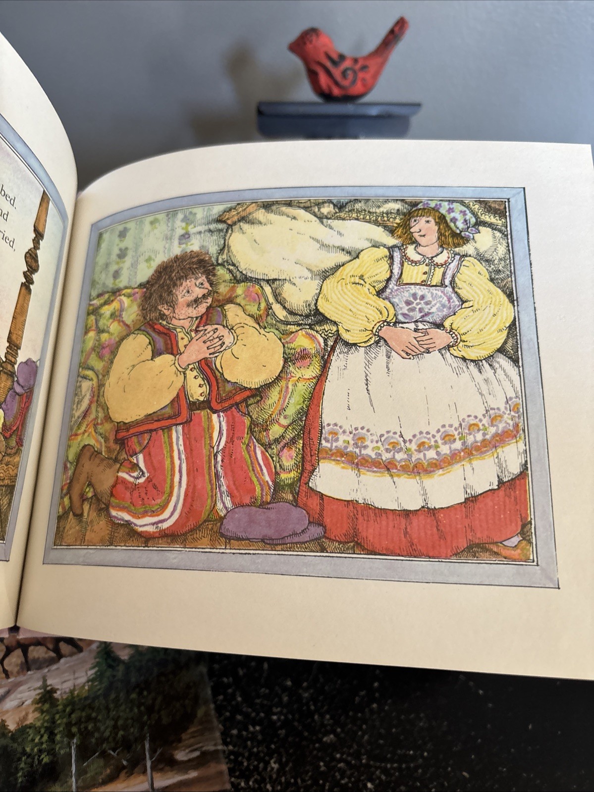 A Treeful of Pigs (Author :Arnold Lobel and Anita Lobel) – Hardcover – GOOD 1979