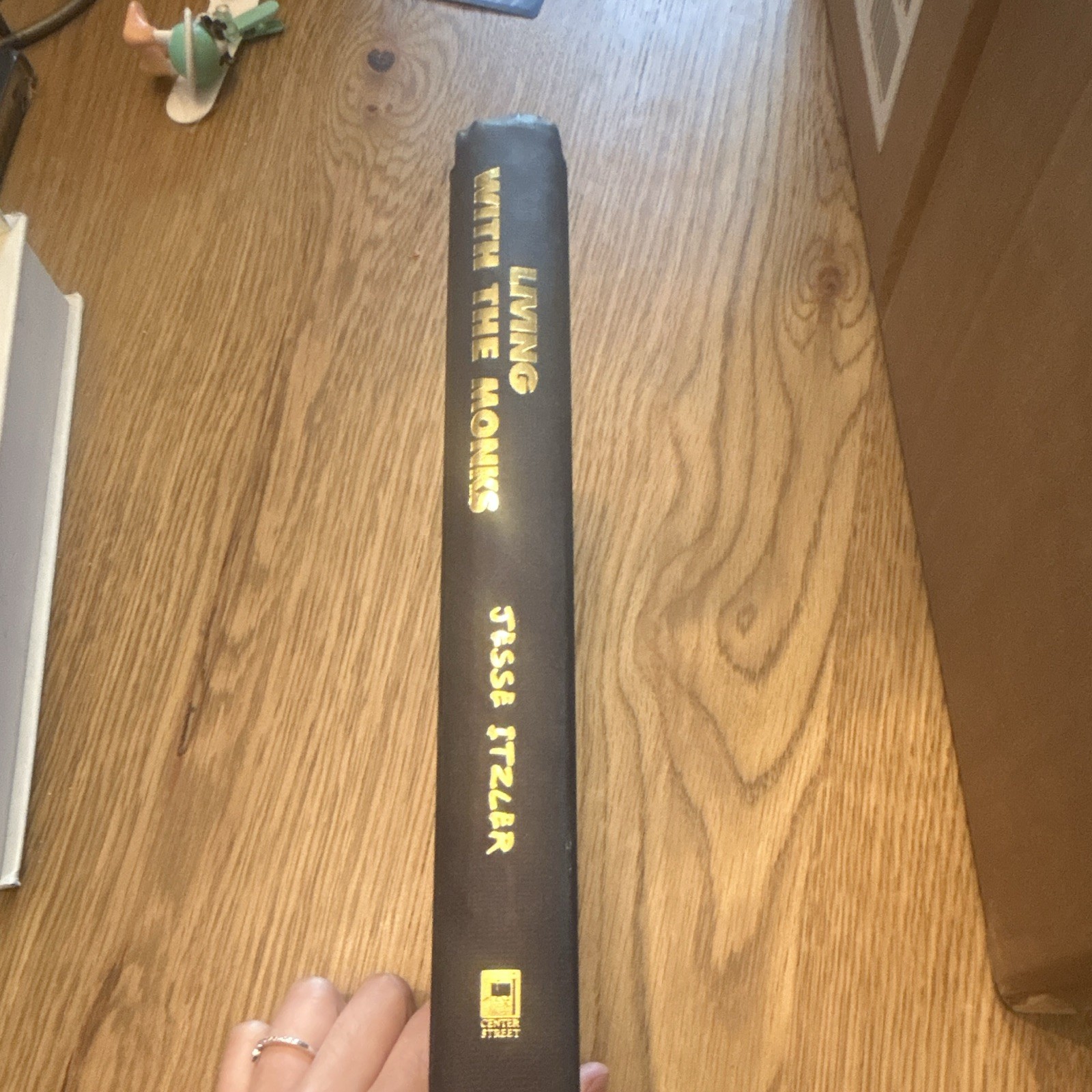 Living with the Monks Jesse Itzler Hardcover Center Street 2021 Self-Help