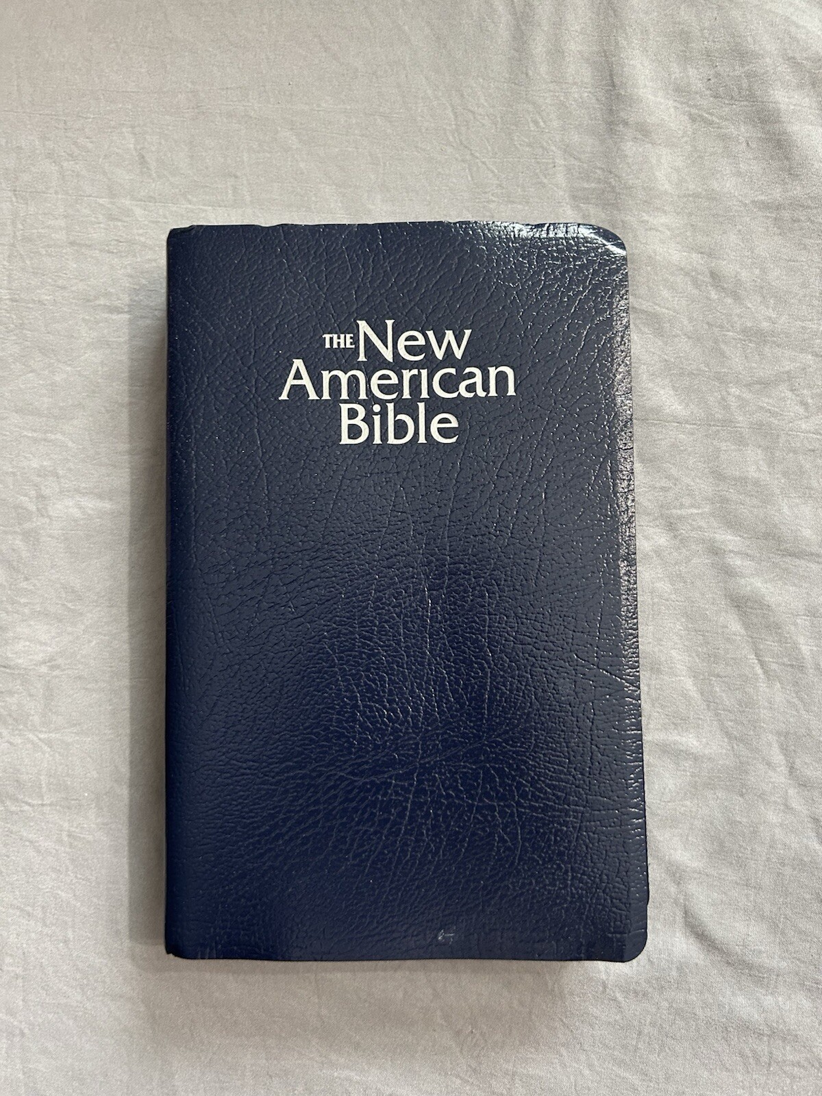 The New American Bible – Imitation Leather By World Catholic Press – Very GOOD