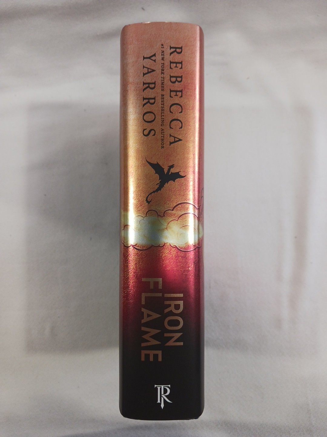 Yarros Iron Flame Black Sprayed Edges HC DJ First Edition 1st Printing LIKE-NEW