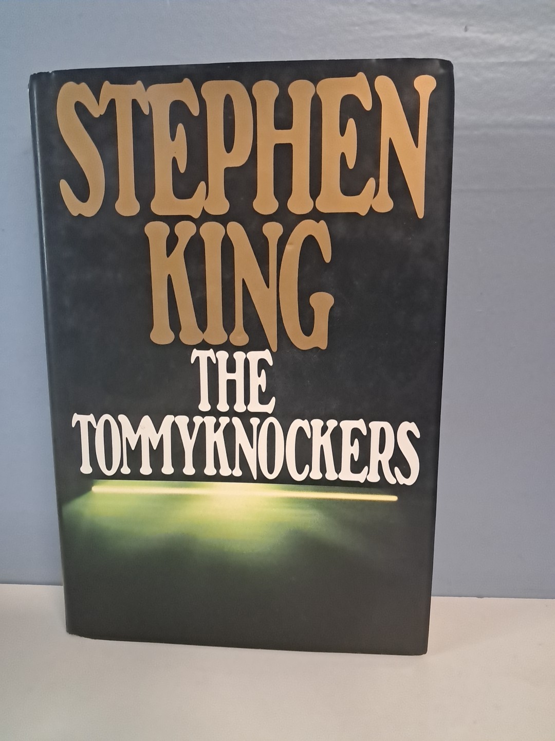 Lot Of 9 Stephen King Books Hard And Soft Covers Tommyknockers
