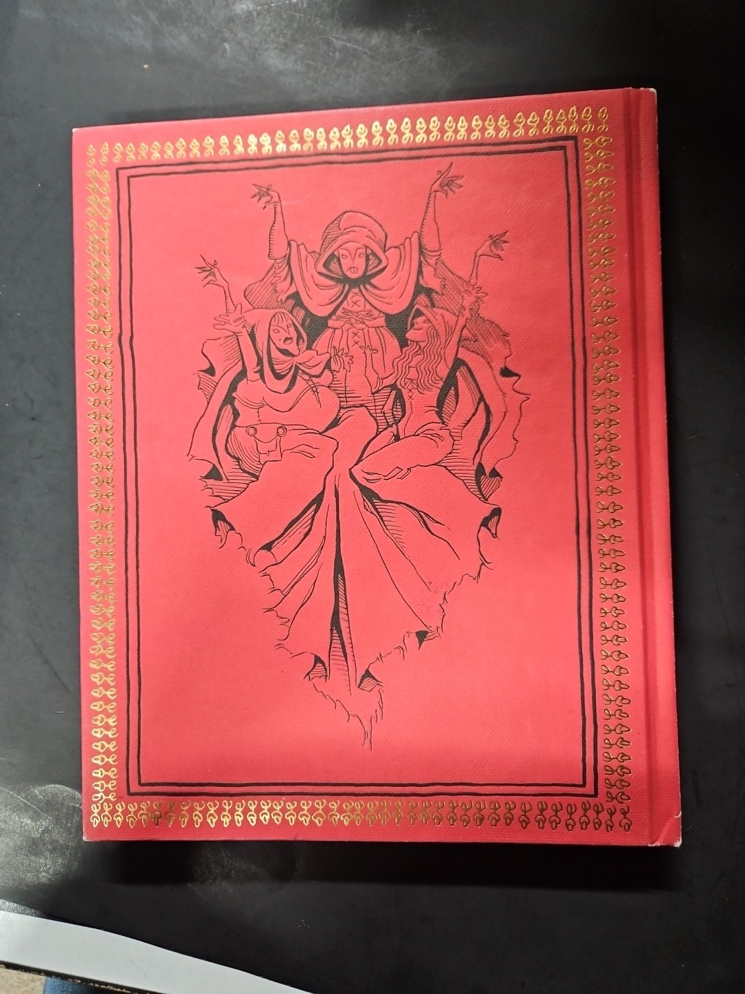 Disney Hocus Pocus Illustrated Novelization Hardcover by A.W. Jantha 2022