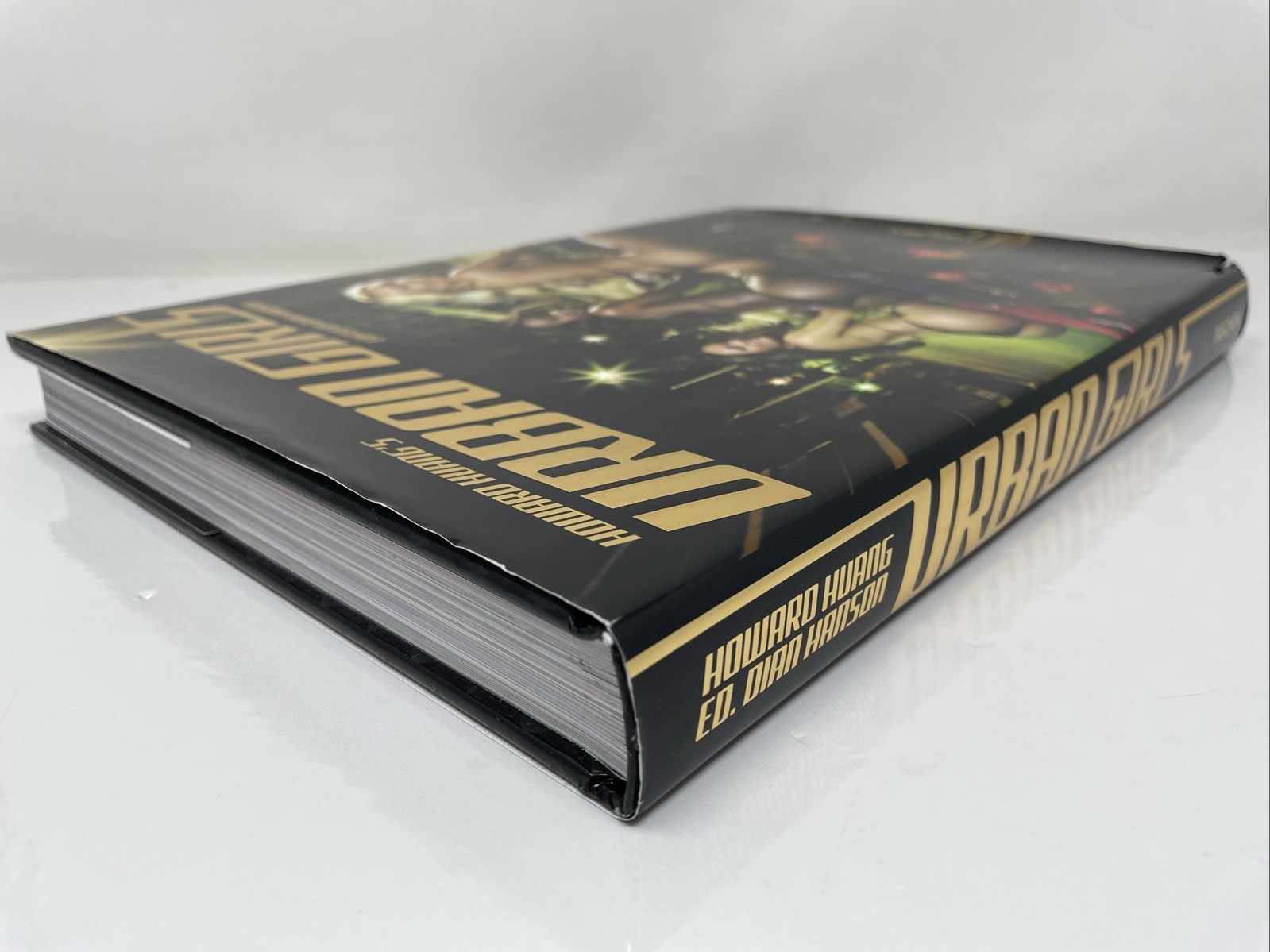 2010 Howard Huang’s URBAN GIRLS by Dian Hanson HC/DJ Taschen English