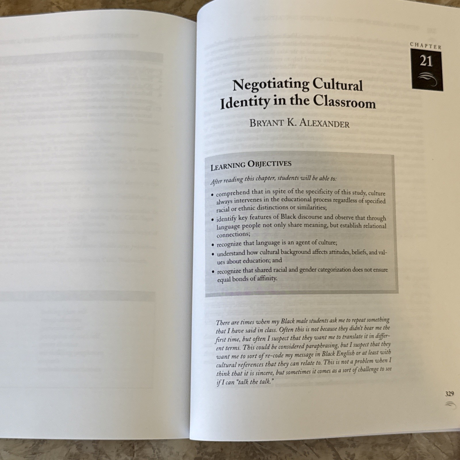 Communicating Ethnic and Cultural Identity by Mary Fong, Chuang, Rueyling