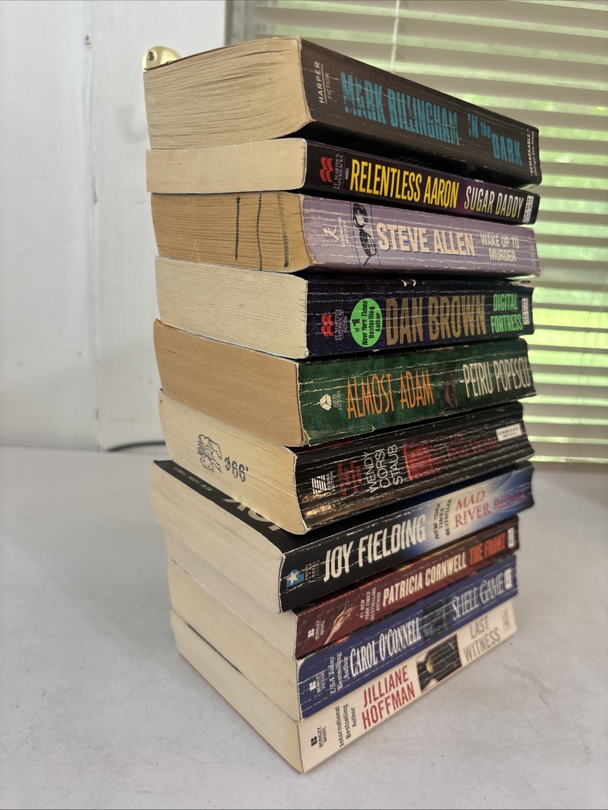 Lot of 10 – Mystery and Thrillers – Mixed Authors – FREE SHIPPING