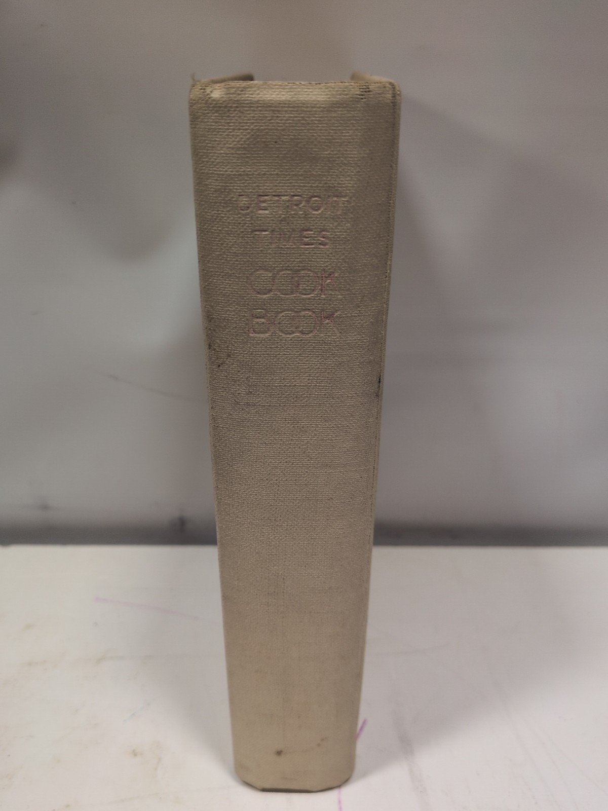 1937 EDITION 13,0000 CONTRIBUTORS DETROIT FREE PRESS COOKBOOK RARE