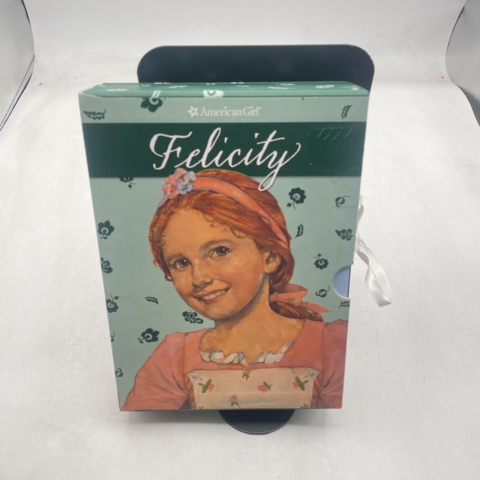 Felicity: 1774 American Girl Boxed Set with Game by Valerie Tripp (2010)
